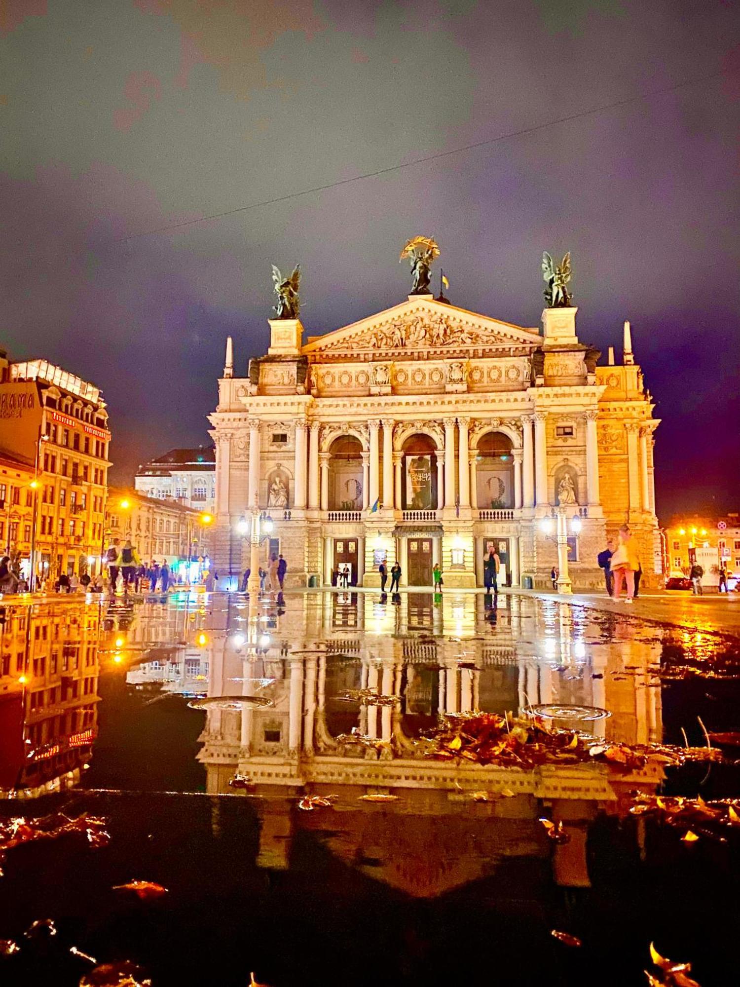 Ferienwohnung Центр Площа Ринок Оперний Театр Lemberg Exterior foto